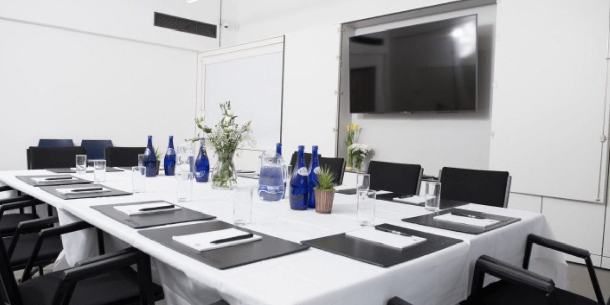 Sir Isaac Newton - Individual